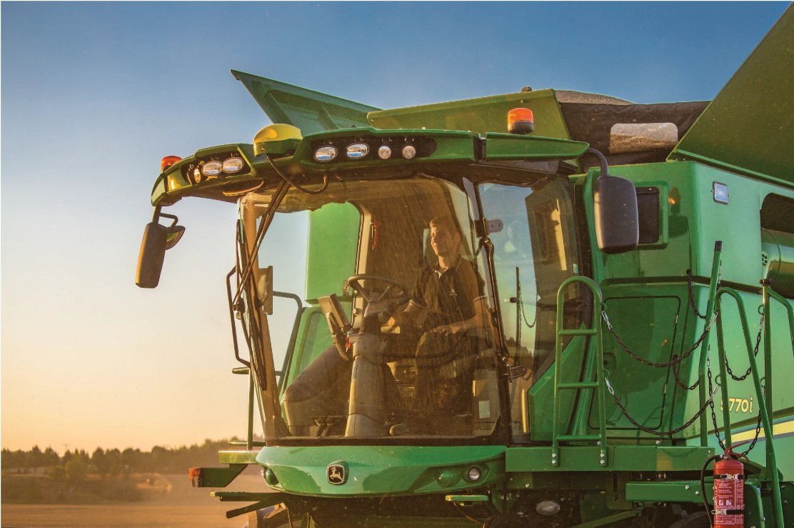 Colheitadeiras S7 e S700 - Operações e Ajustes